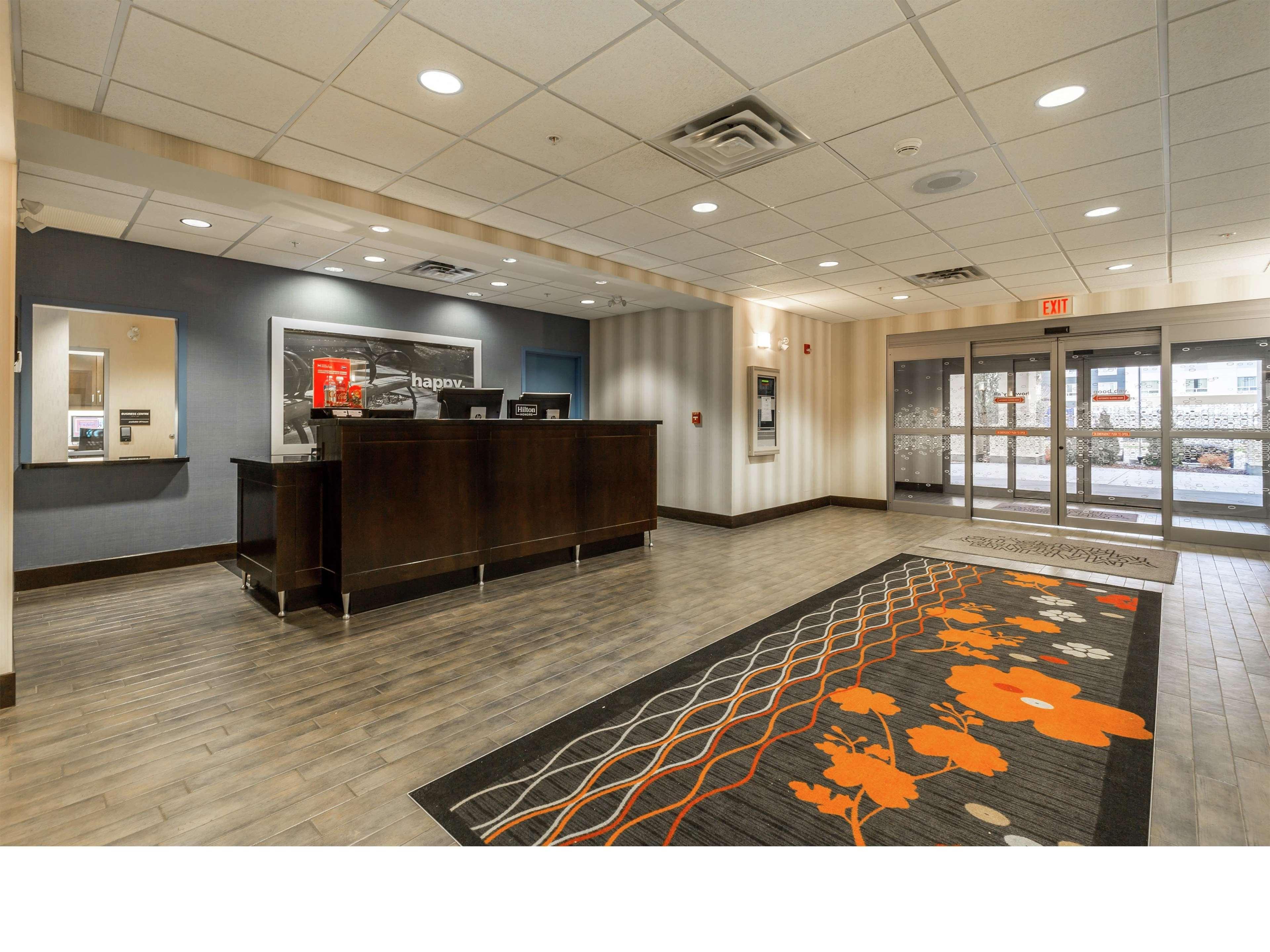 Hampton Inn & Suites By Hilton Lethbridge Ngoại thất bức ảnh